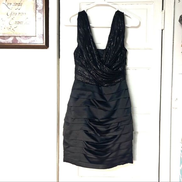 Express Dresses & Skirts - Express sequins detail black dress